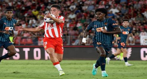 "ريمونتادا وهاتريك".. غرناطة يحرم ألميريا من انتصاره الأول في الدوري الإسباني